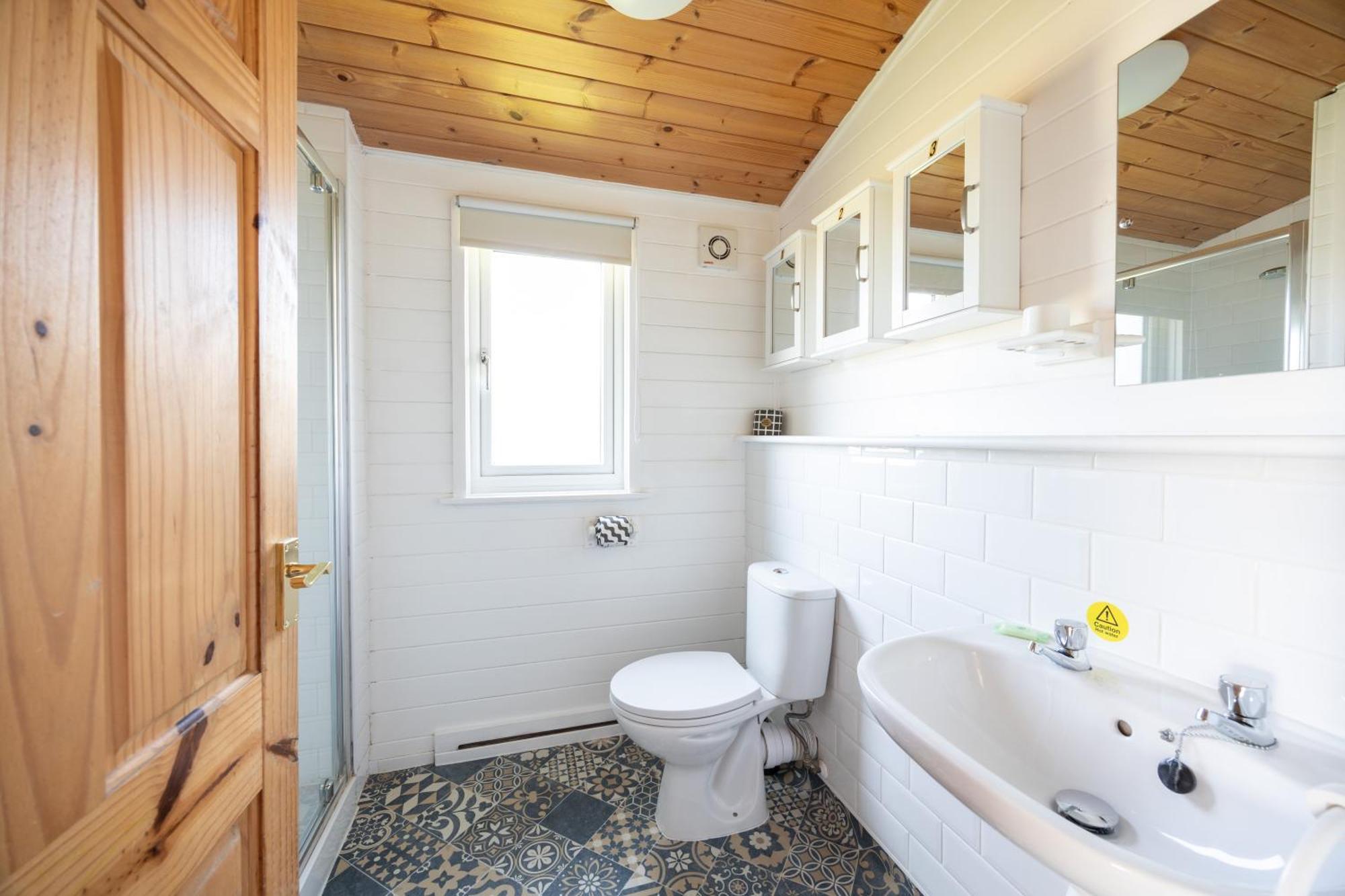 West Chalet At Tapnell Farm Yarmouth  Buitenkant foto