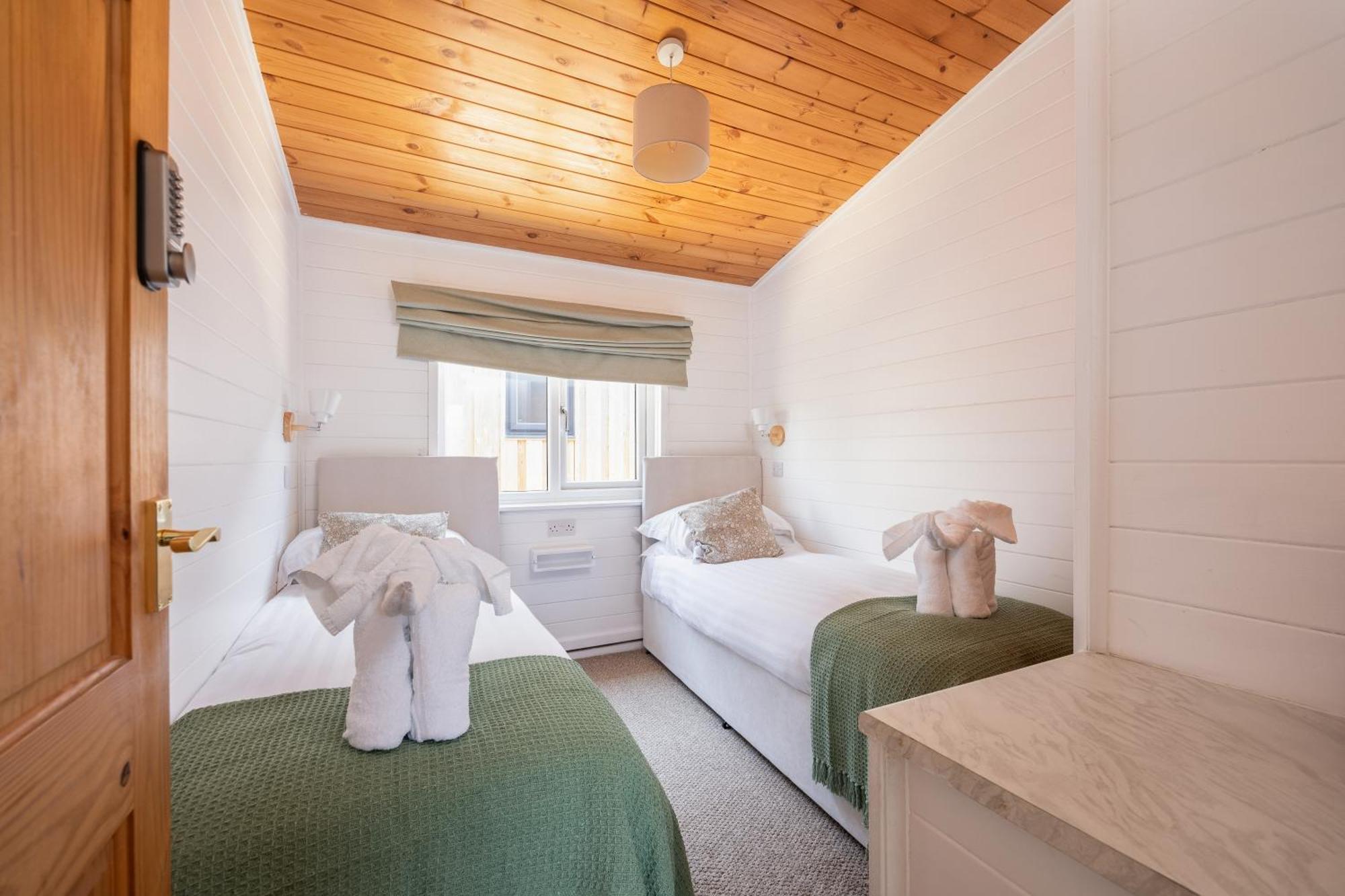 West Chalet At Tapnell Farm Yarmouth  Buitenkant foto