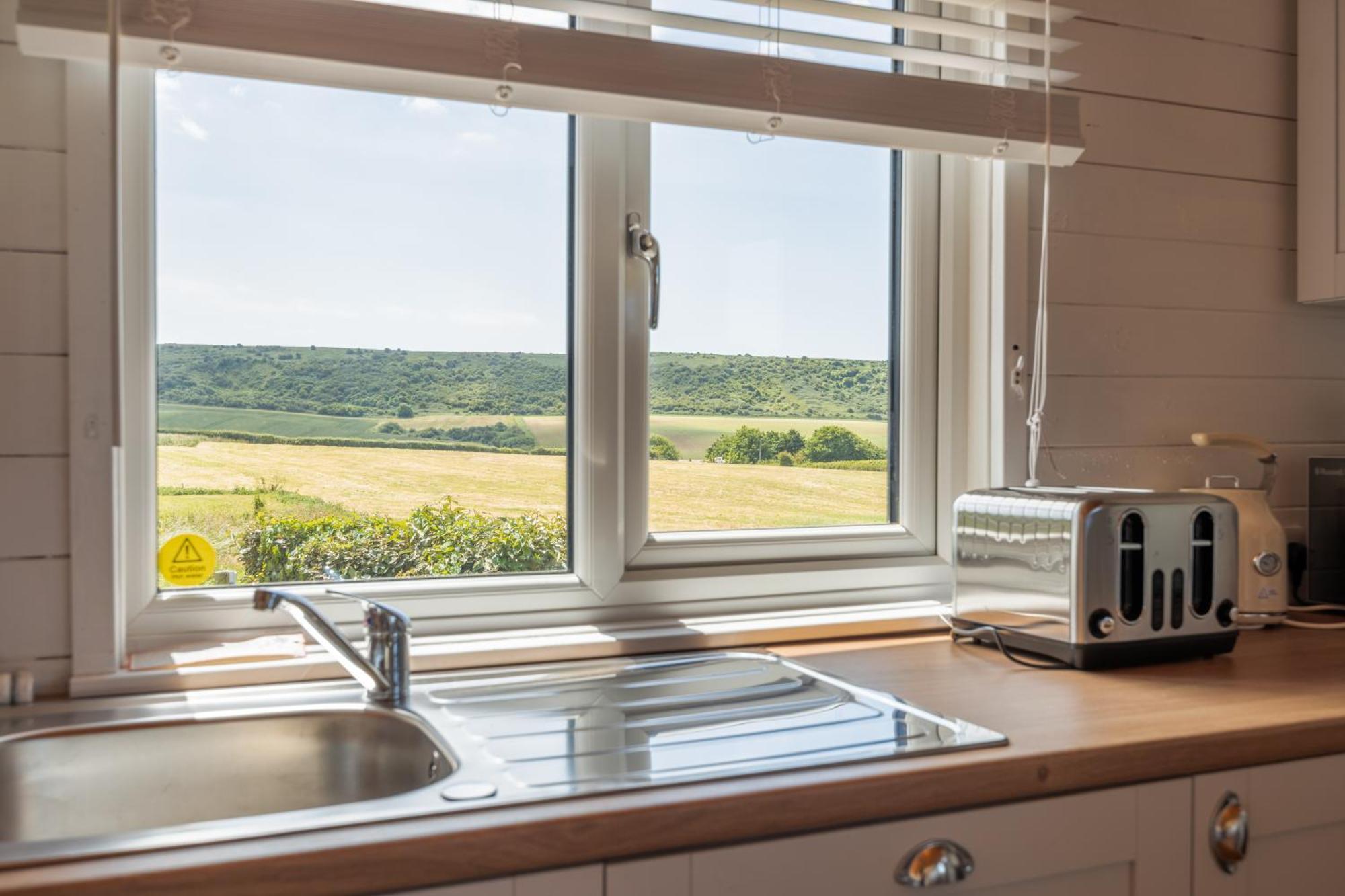 West Chalet At Tapnell Farm Yarmouth  Buitenkant foto