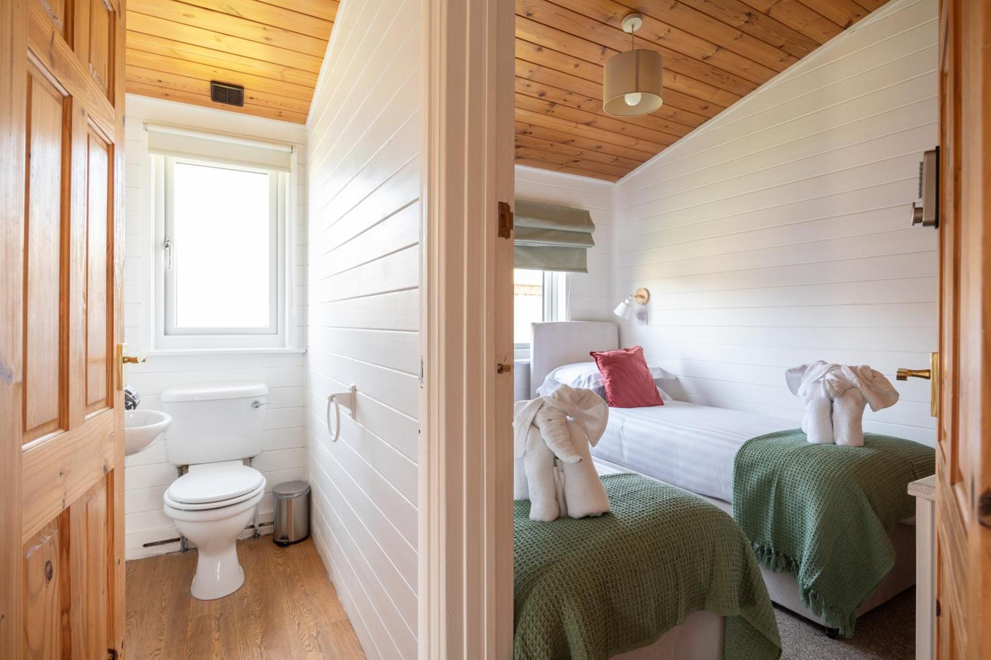 West Chalet At Tapnell Farm Yarmouth  Buitenkant foto